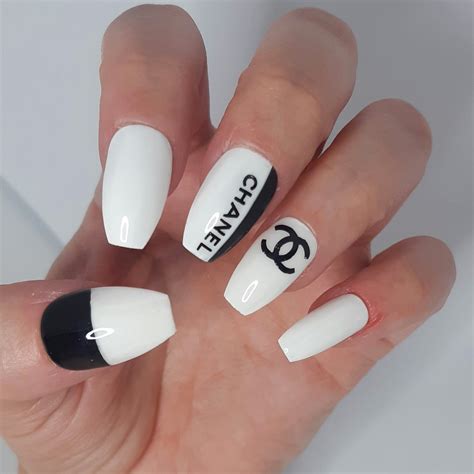 chanel nails design